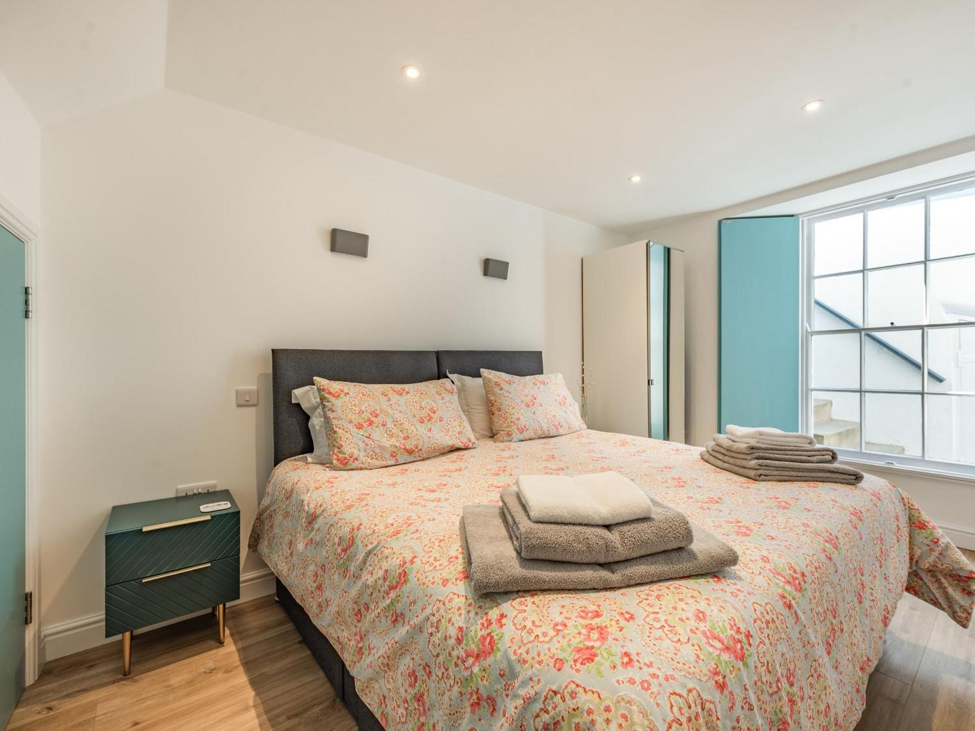 Ocean Waves Vila Tenby Exterior foto